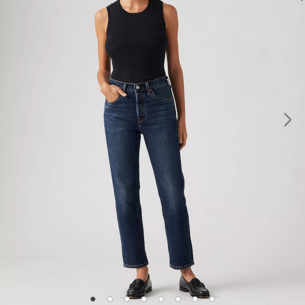 Levi’s 501 cropped jeans apply now